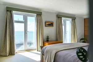 Bedroom- click for photo gallery